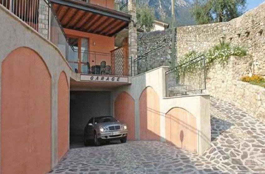Residence Borgo Dei Limoni - Appartamenti Con Garage Gargnano Eksteriør billede